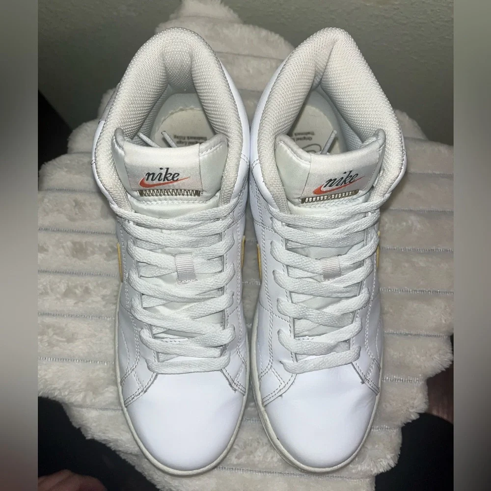 Women’s Nike Court Royale 2 Mid Athletic Shoe White + Yellow • Size 7
